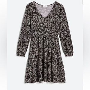 Kaileigh Magdalena Tiered long sleeve dress Large Stitchfix
